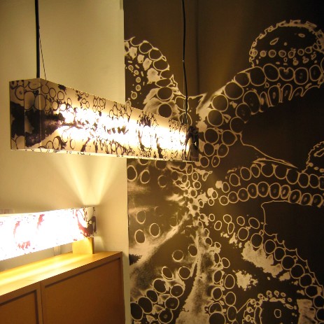 CNC Fräse Lampe aus Plexiglas mit Druck und Tapete